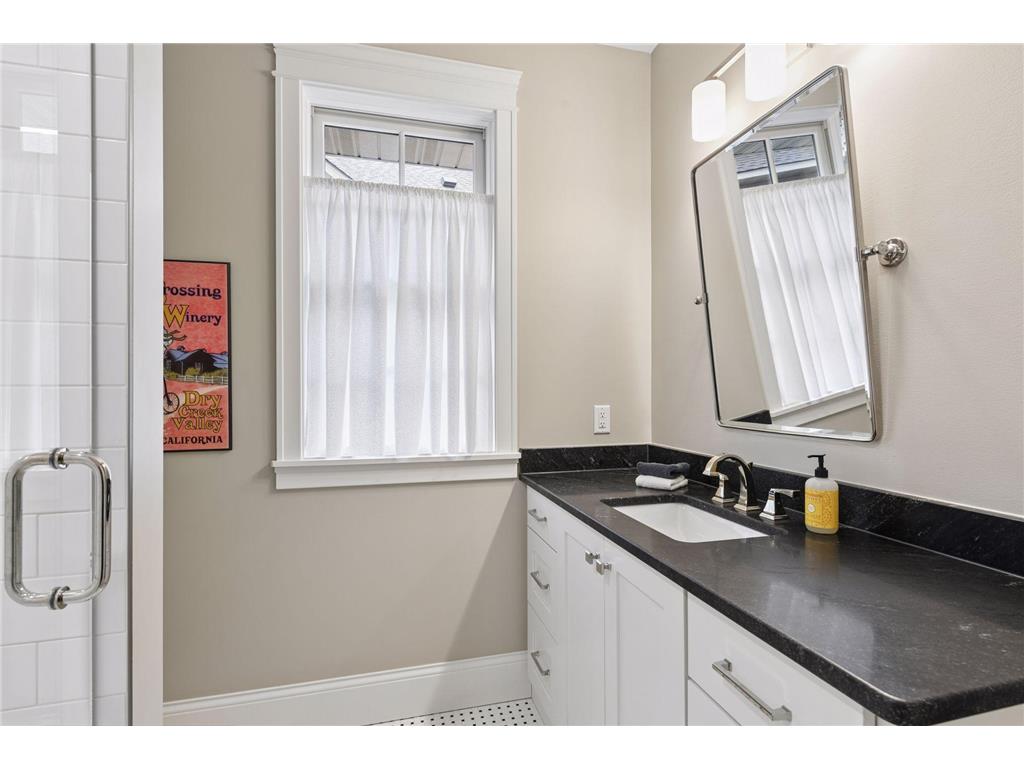 4900 Hawthorne Court Edina MN 55436 7029792 image33