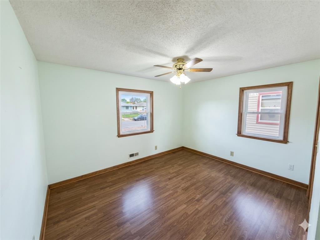 4900 Russell Avenue N Minneapolis MN 55430 7053889 image8