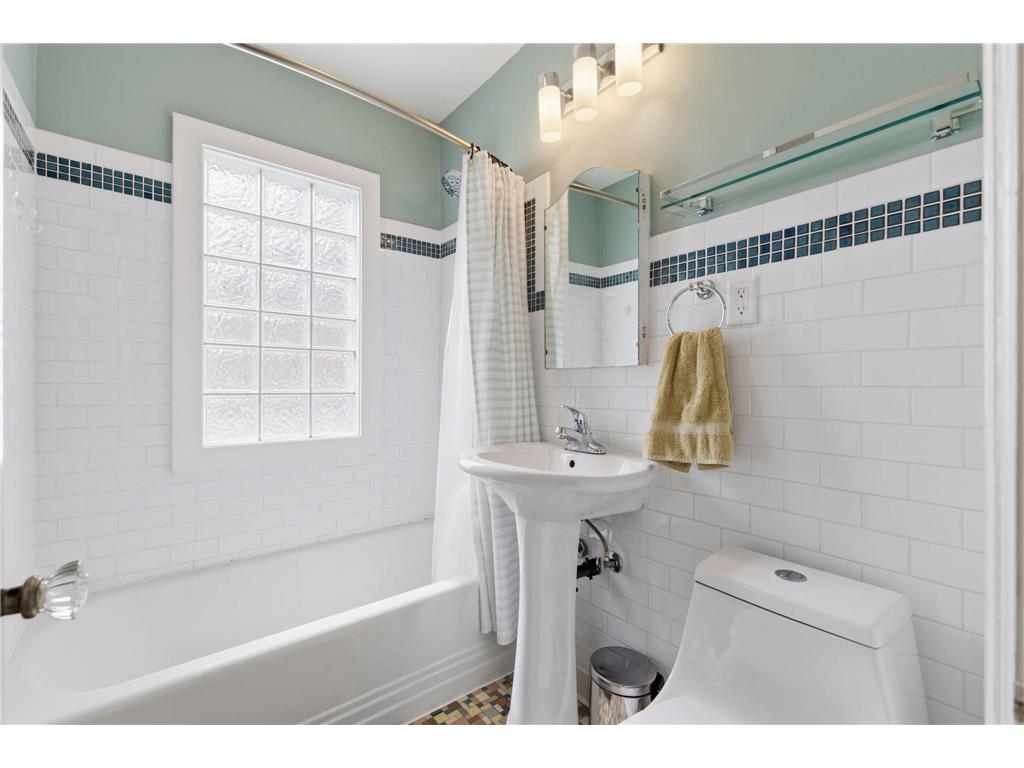 4901 28th Avenue S Minneapolis MN 55417 7047556 image12