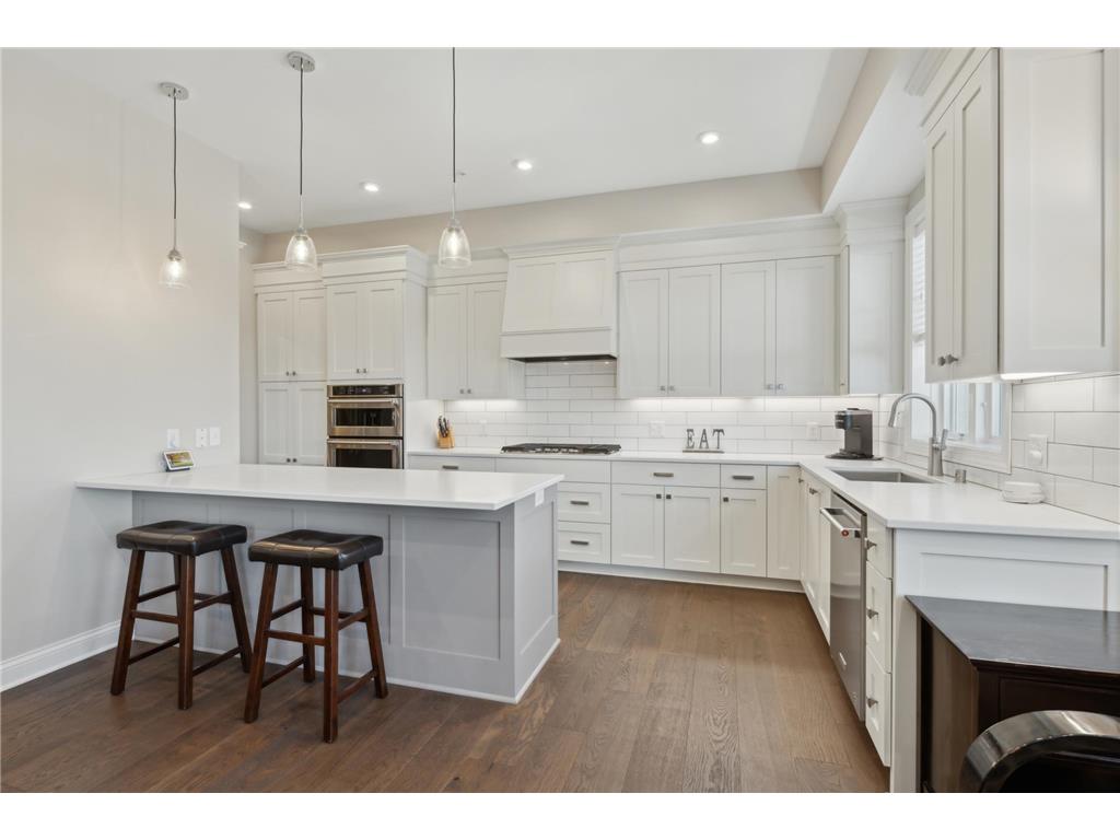 4901 Hawthorne Court #204 Edina MN 55436 6698431 image1