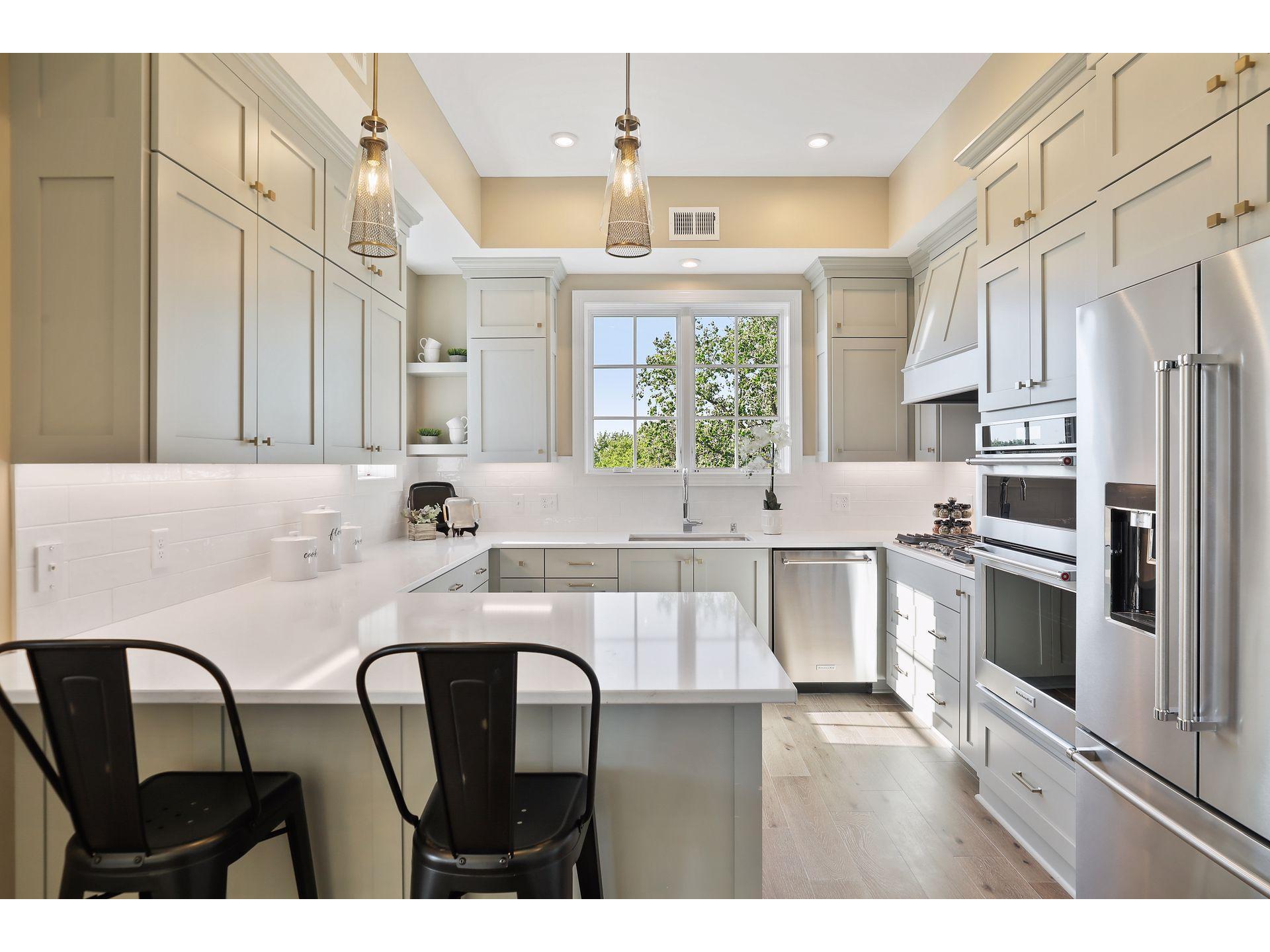 4901 Hawthorne Court 301, Edina, MN, 55436 MLS 5701280 Edina Realty