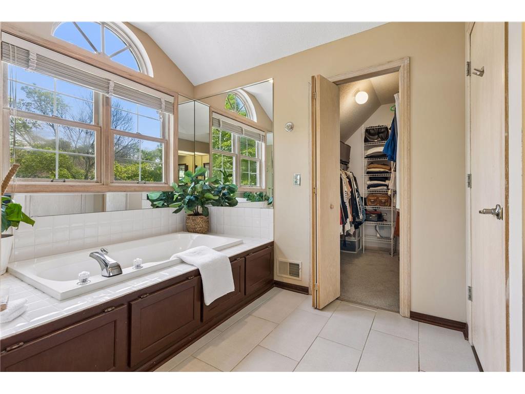 4902 Bayswater Road Minnetonka MN 55345 7067312 image35
