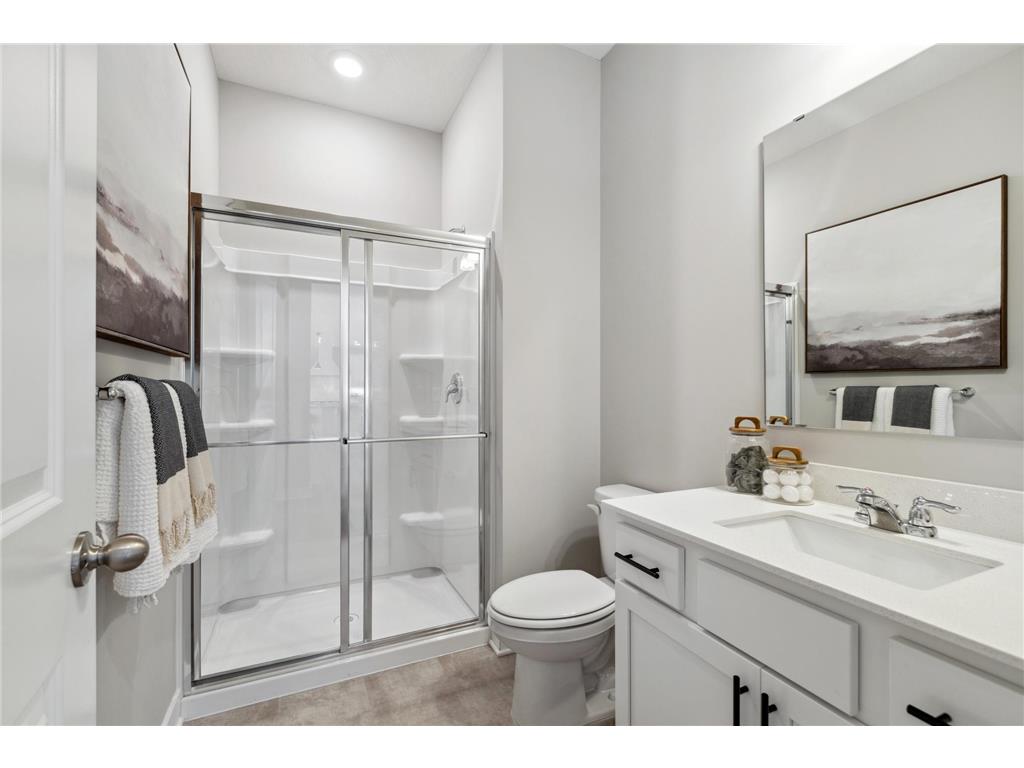 4902 Blake Way Woodbury MN 55129 6813000 image23