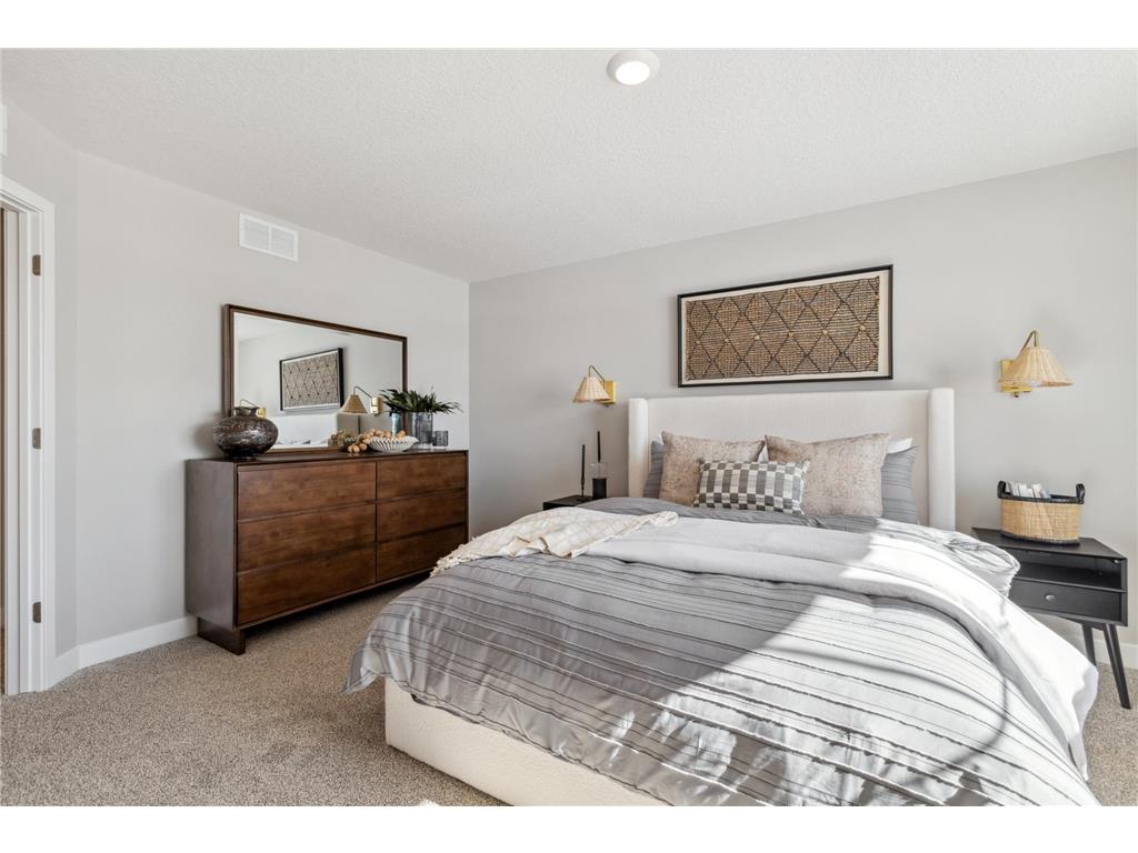 4902 Blake Way Woodbury MN 55129 6813000 image36