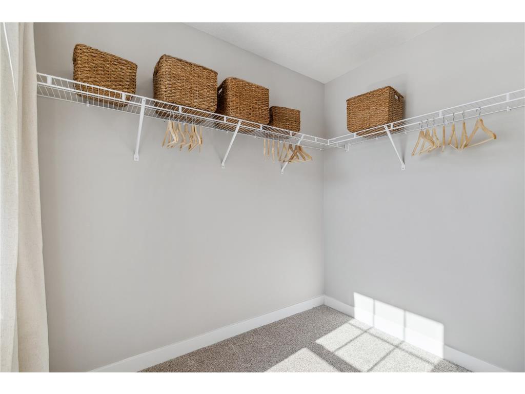 4902 Blake Way Woodbury MN 55129 6813000 image46