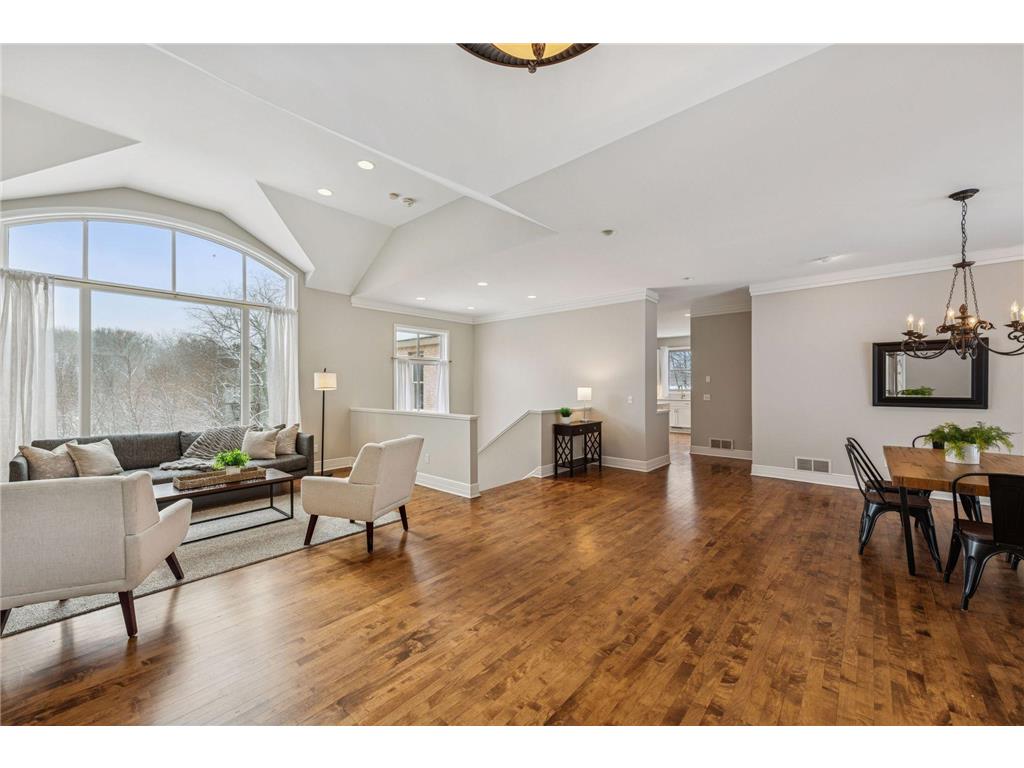 4902 Woodhurst Lane Minnetonka MN 55345 6821347 image12