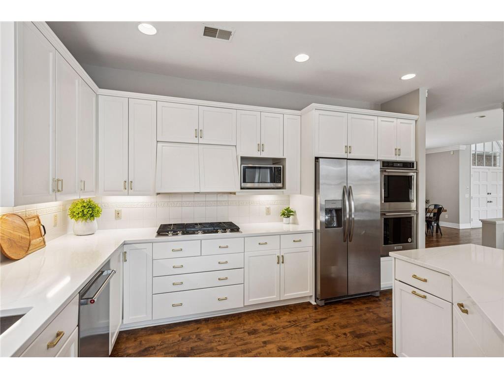 4902 Woodhurst Lane Minnetonka MN 55345 6821347 image17