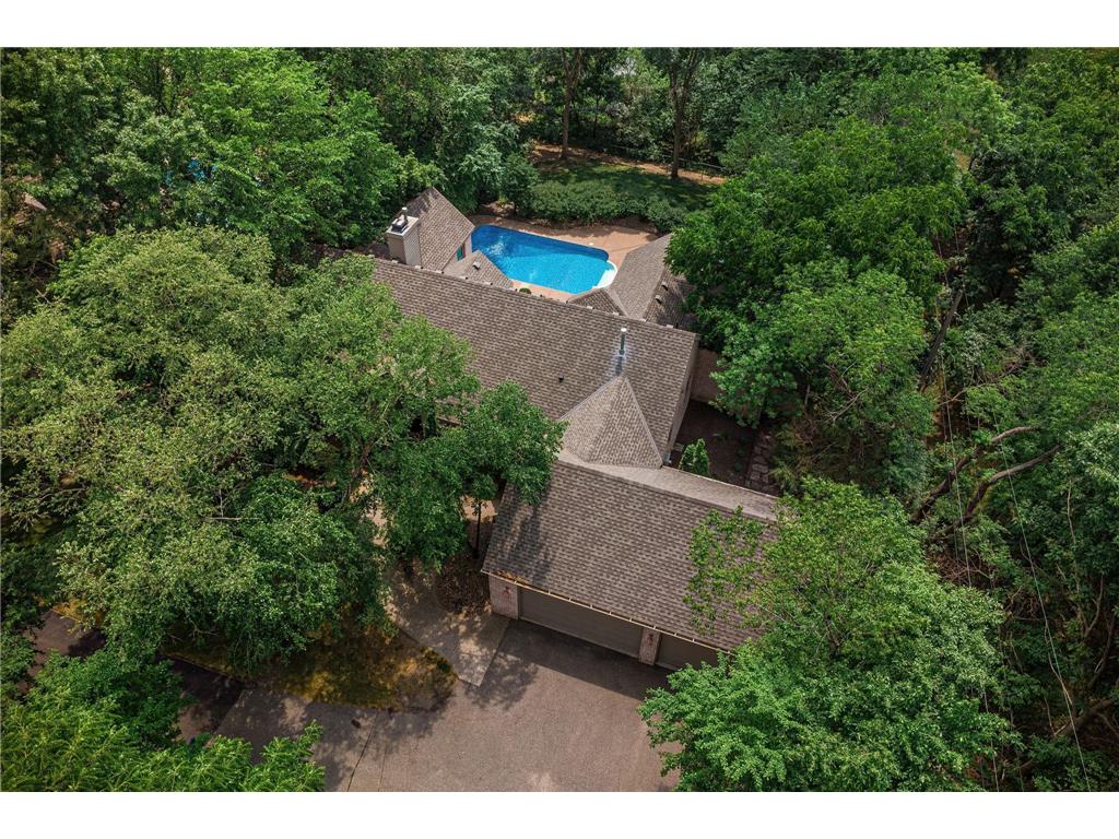 4902 Woodhurst Lane Minnetonka MN 55345 6821347 image4