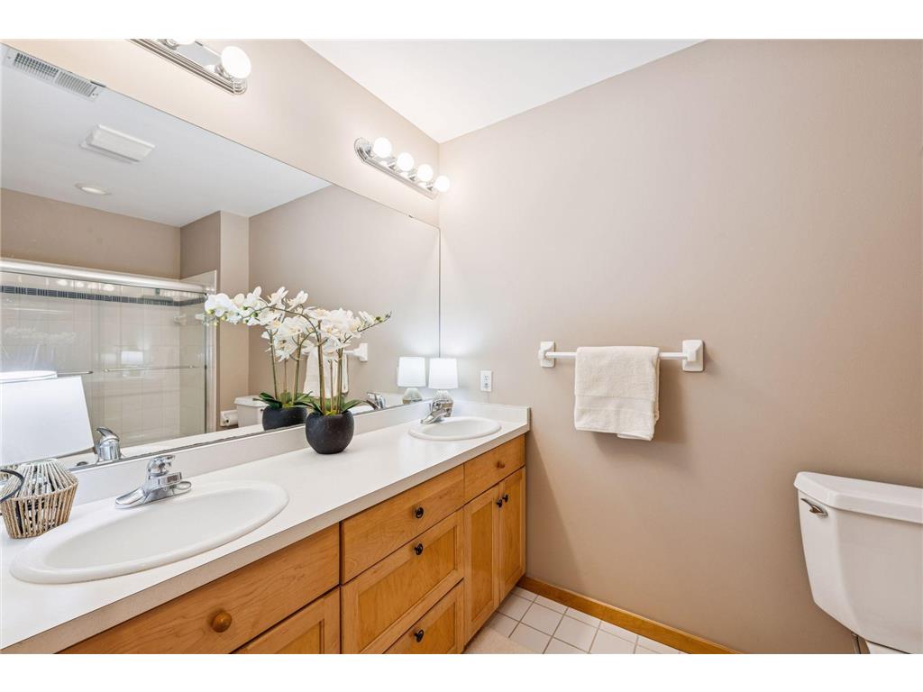 4902 Woodhurst Lane Minnetonka MN 55345 6821347 image55