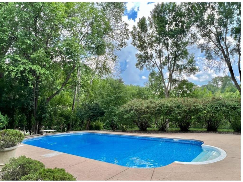 4902 Woodhurst Lane Minnetonka MN 55345 6821347 image63