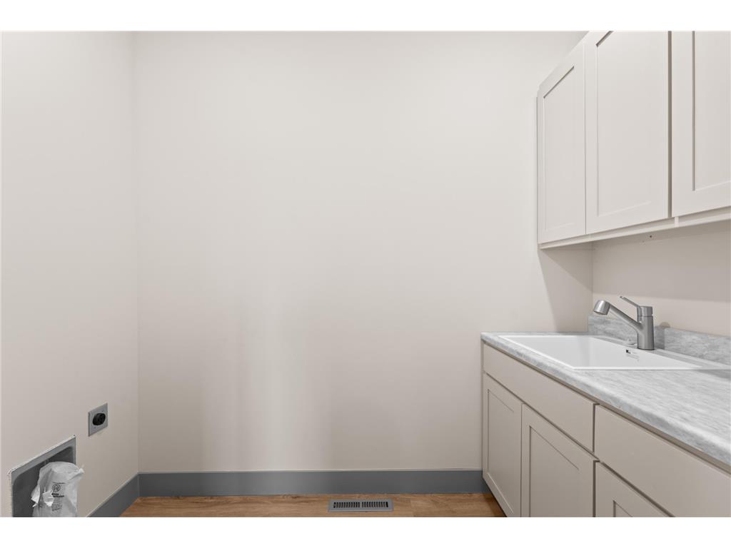 4904 Noble Drive NW Rochester MN 55901 7076677 image24