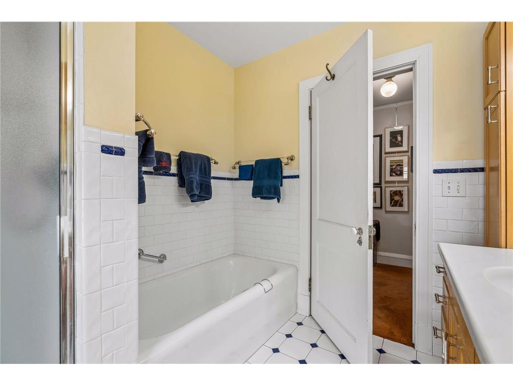 4904 Thomas Avenue S Minneapolis MN 55410 7010805 image25