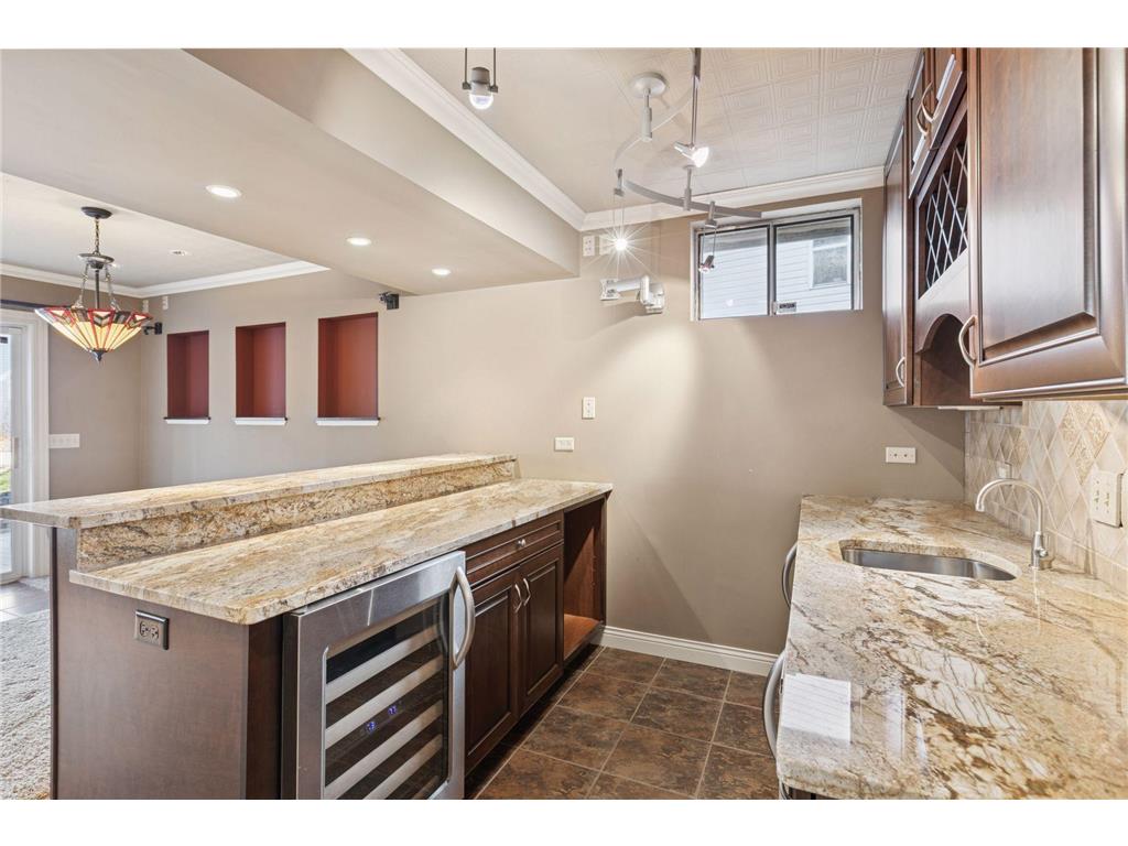 4905 Narcissus Lane N Plymouth MN 55446 7011344 image32