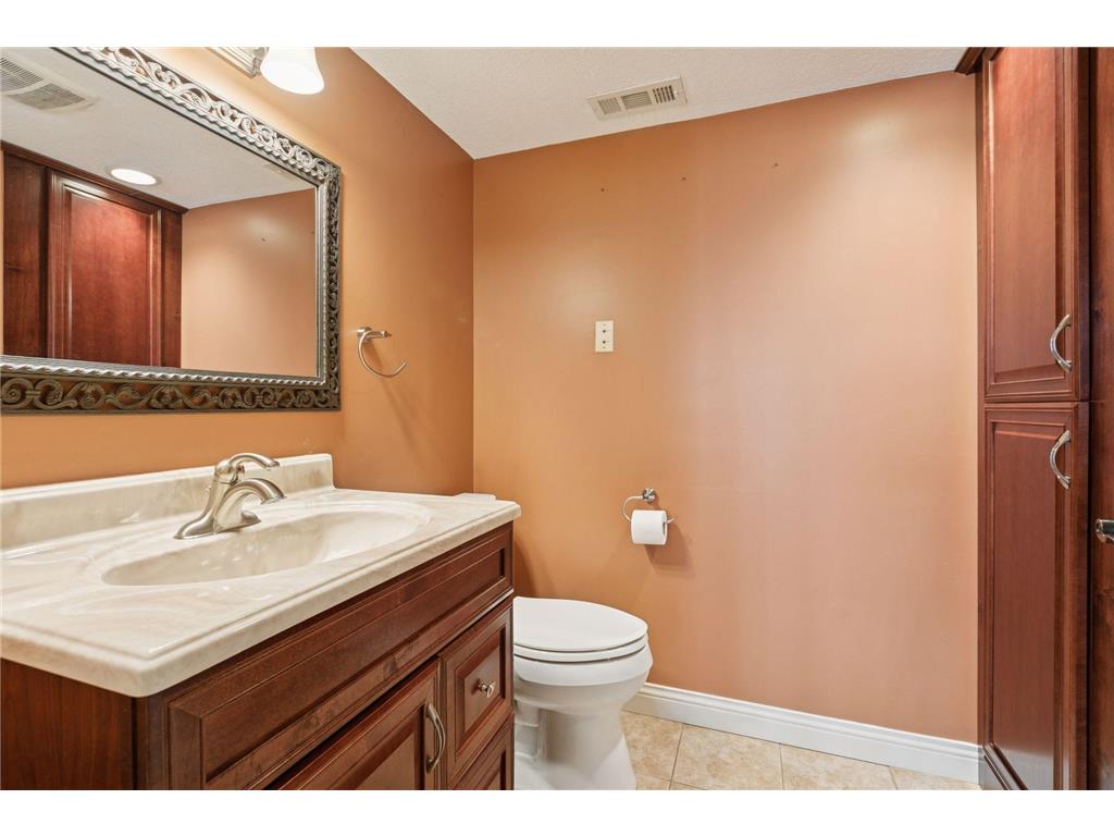 4905 Narcissus Lane N Plymouth MN 55446 7011344 image35