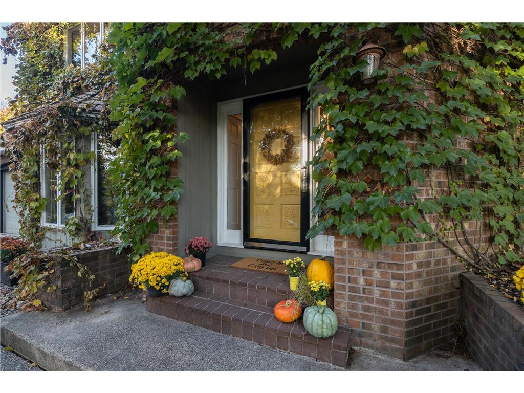 4905 Safari Court S Eagan MN 55122 6619056 image1