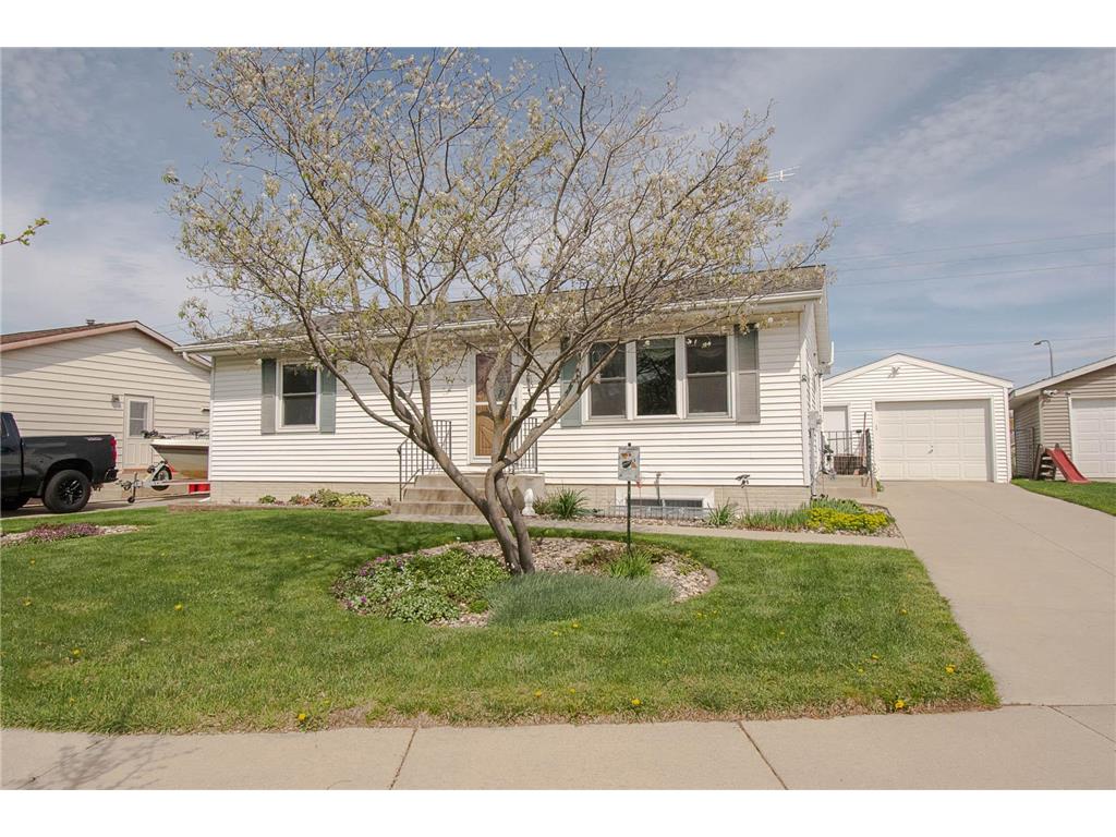4906 18 1/2 Avenue NW Rochester MN 55901 7063261 image1