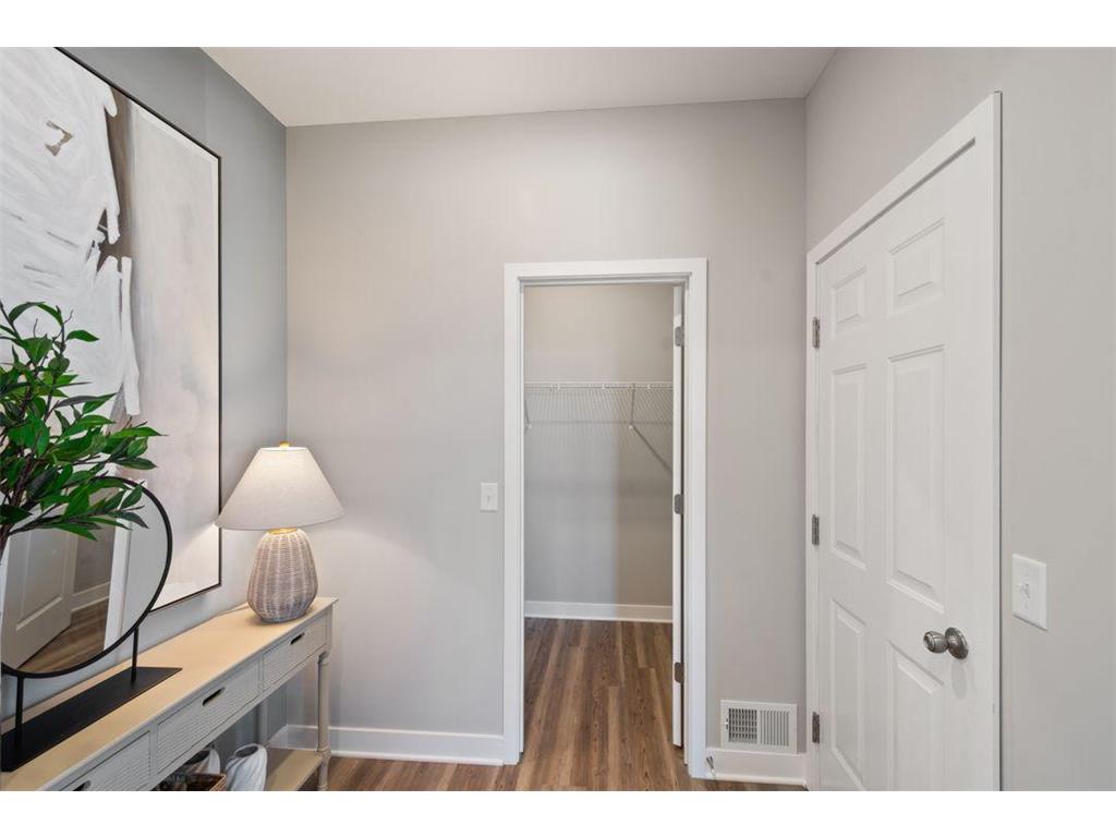 4907 Blake Way Woodbury MN 55129 7062944 image32