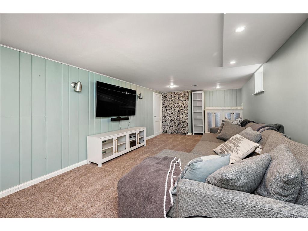 4908 30th Avenue S Minneapolis MN 55417 7089427 image12