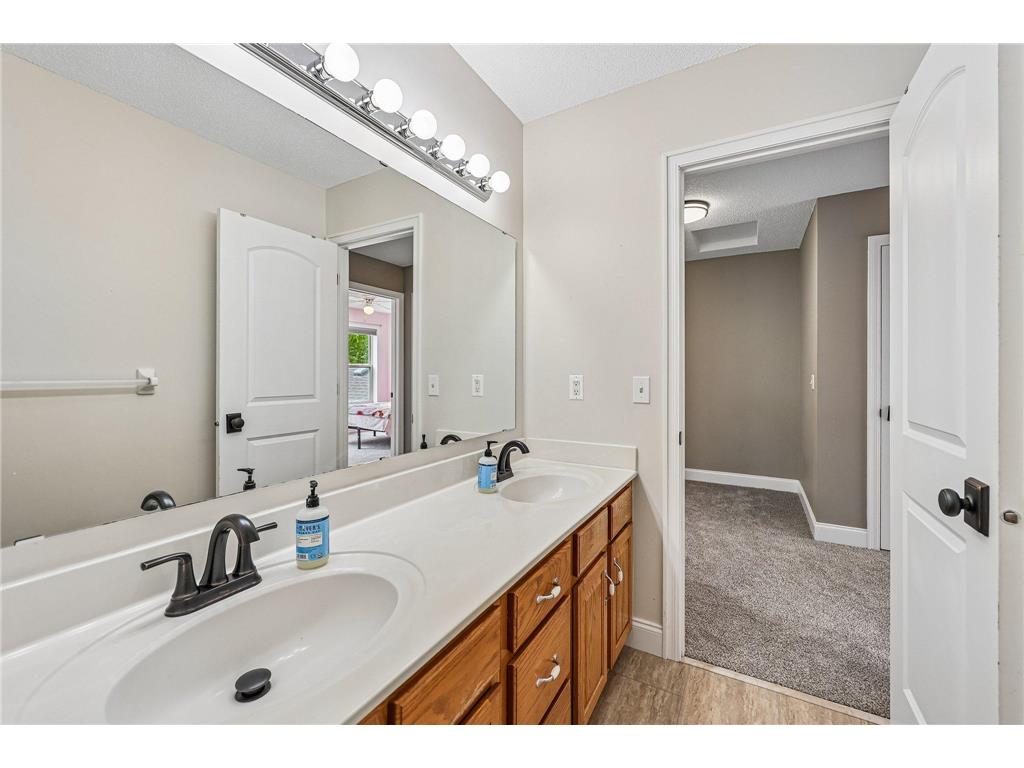 4909 Rusten Rd Eagan MN 55122 7068037 image38