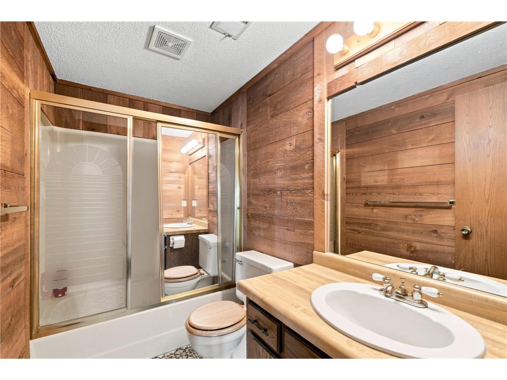 4909 Three Points Boulevard Mound MN 55364 - Lake Minnetonka 7102974 image34