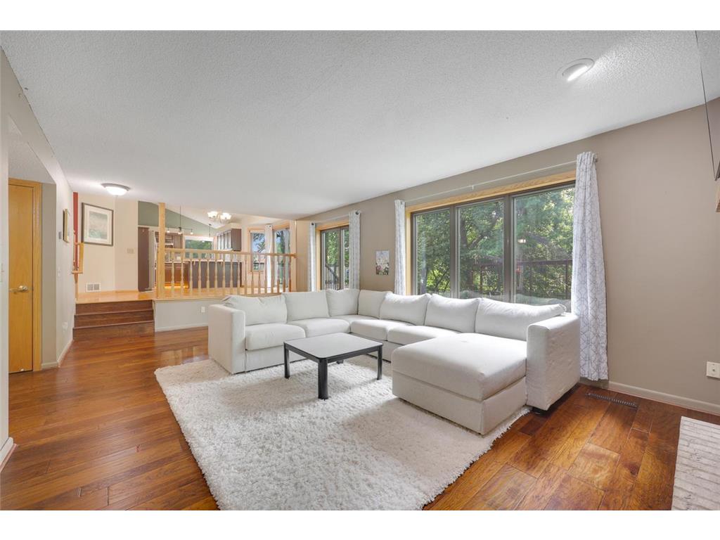 4909 W 150th Street Savage MN 55378 7091003 image21