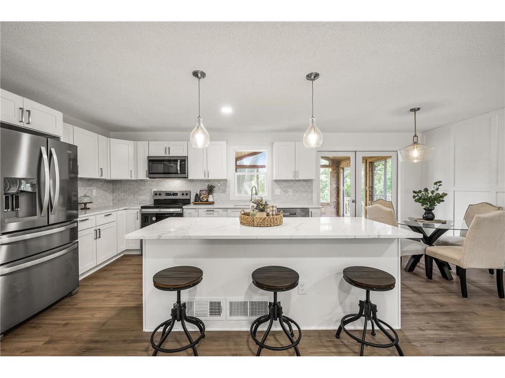 4909 W 98th Street Bloomington MN 55437 6740357 image1