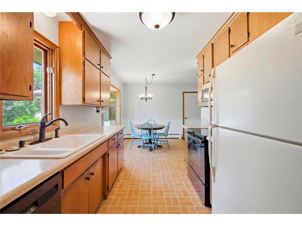 4909 Wisconsin Avenue N New Hope MN 55428 7097040 image10