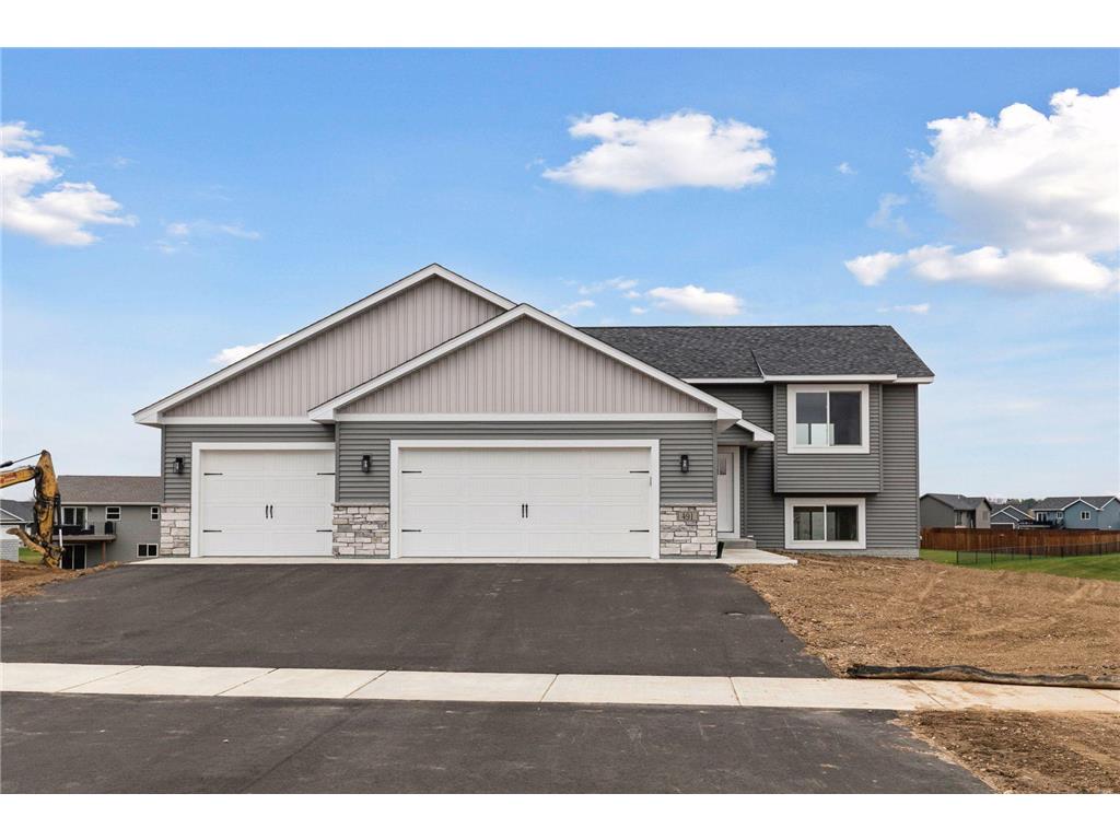 491 Coyote Way New Richmond WI 54017 6740486 image1