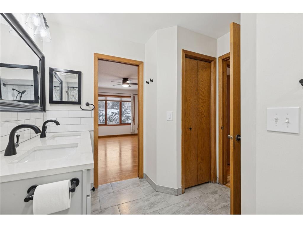 491 Sterling Street S Maplewood MN 55119 7019853 image21