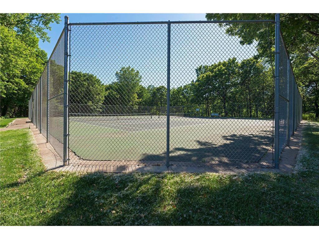 491 Sterling Street S Maplewood MN 55119 7019853 image48