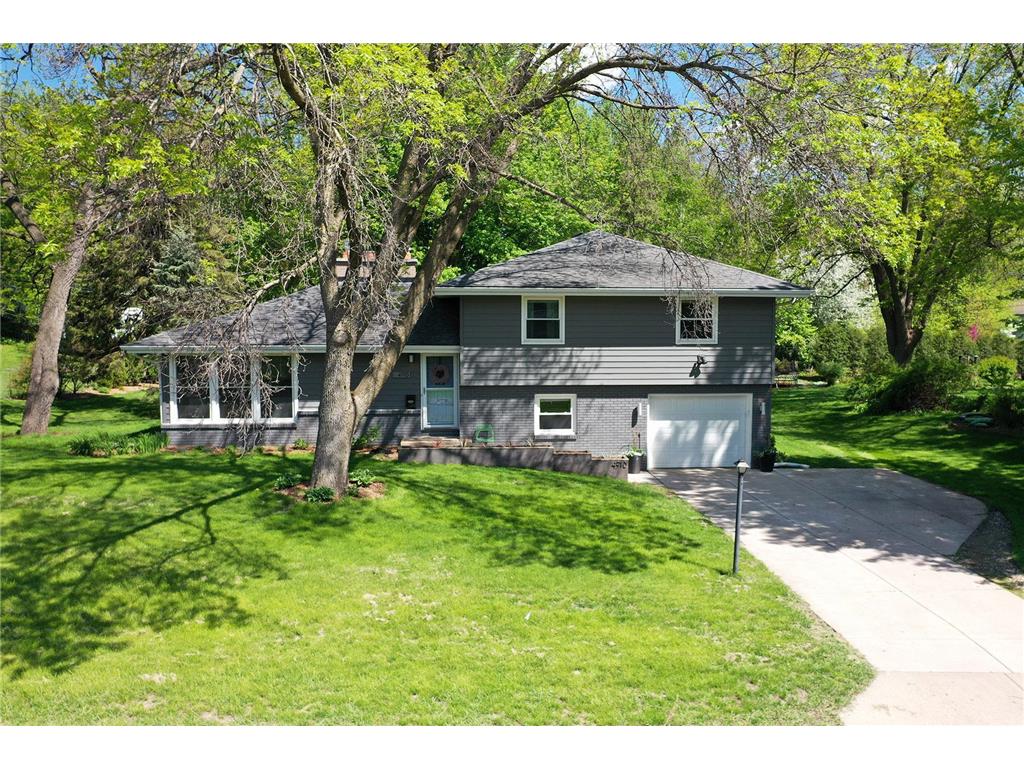 4910 Lowry Terrace, Golden Valley, MN 55422 MLS 6200546 Edina Realty