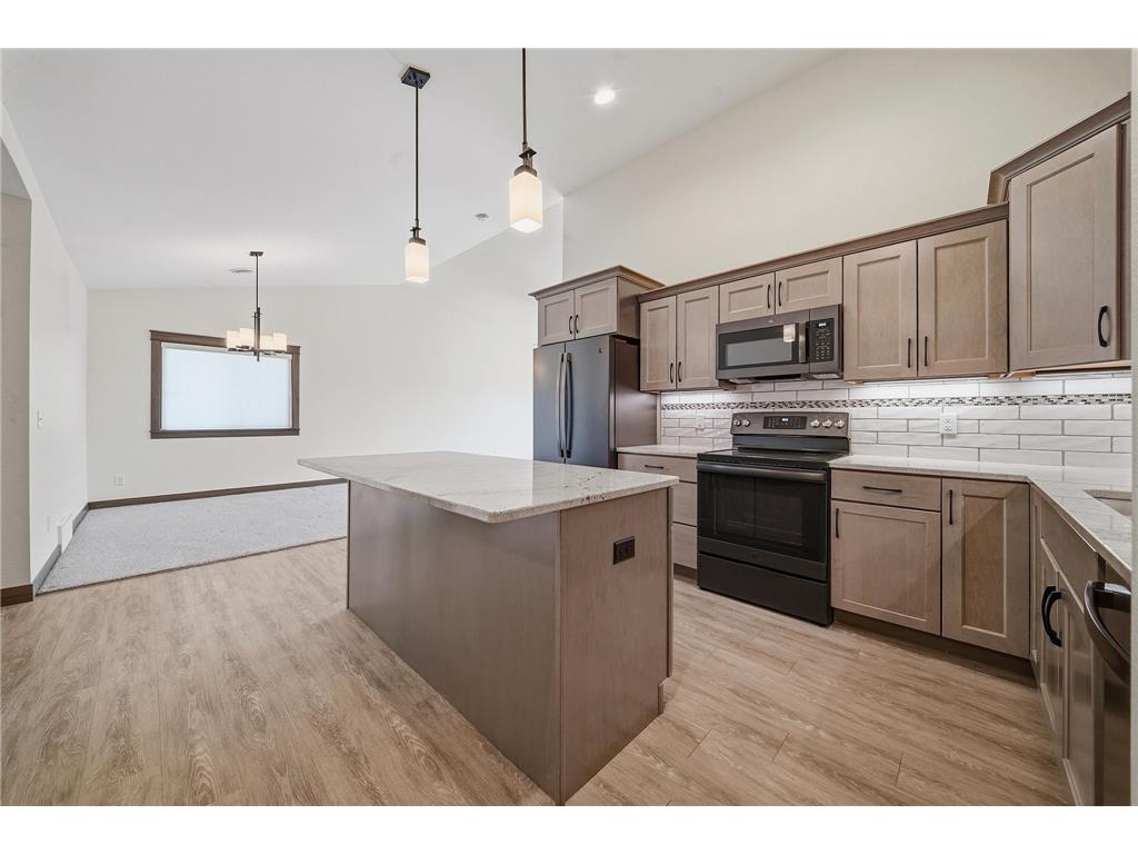 4911 Field Crest Lane Eau Claire WI 54701 7060834 image3