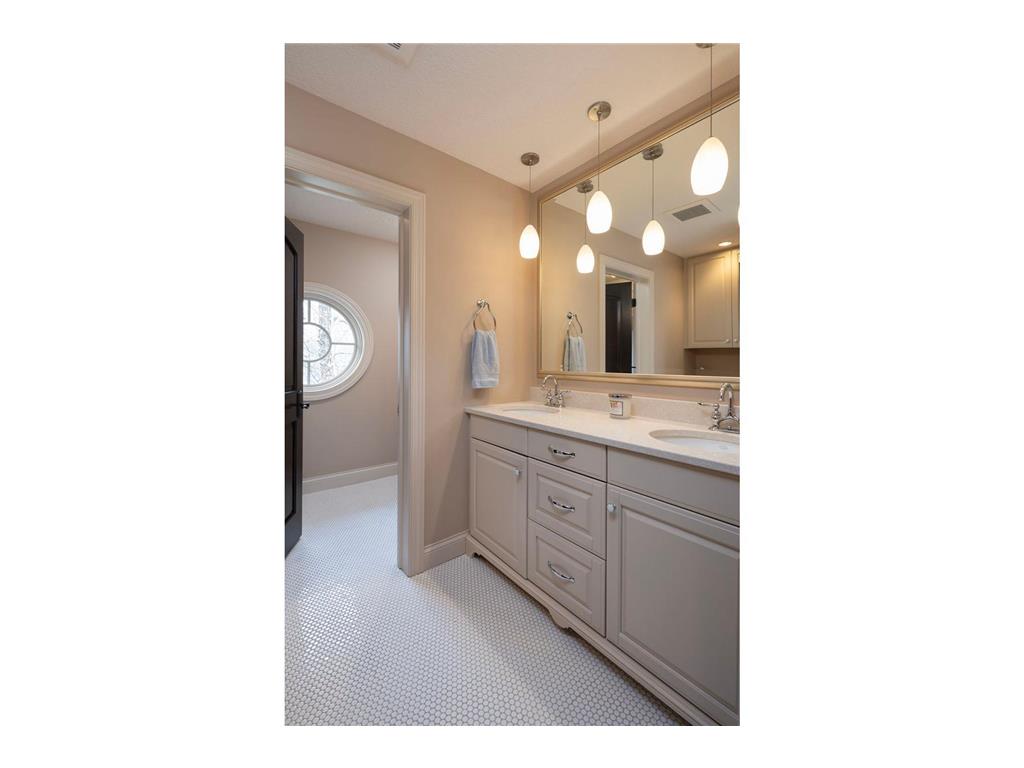 4913 W Sunnyslope Road Edina MN 55424 7029527 image27