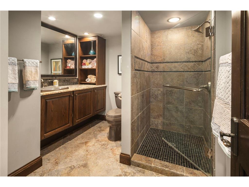 4913 W Sunnyslope Road Edina MN 55424 7029527 image37