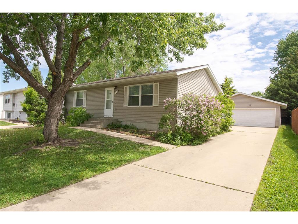 4914 25th Avenue NW Rochester MN 55901 7076697 image1