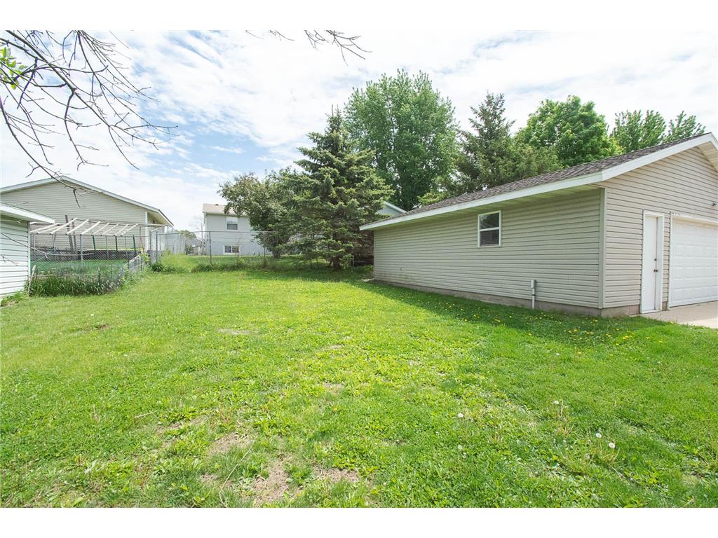 4914 25th Avenue NW Rochester MN 55901 7076697 image4