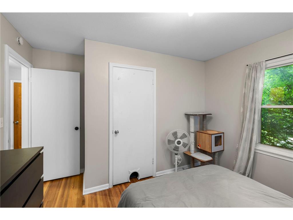 4914 Oliver Avenue N Minneapolis MN 55430 6752112 image13