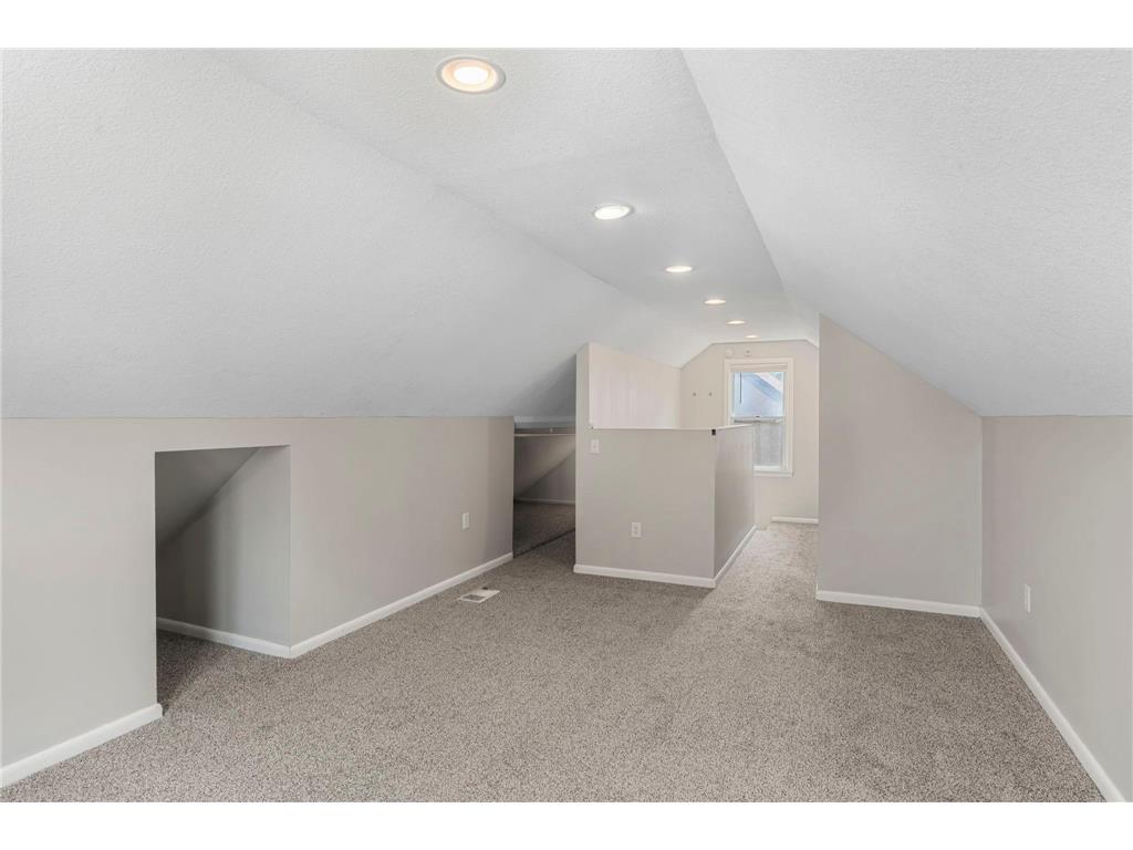 4914 Oliver Avenue N Minneapolis MN 55430 6752112 image16