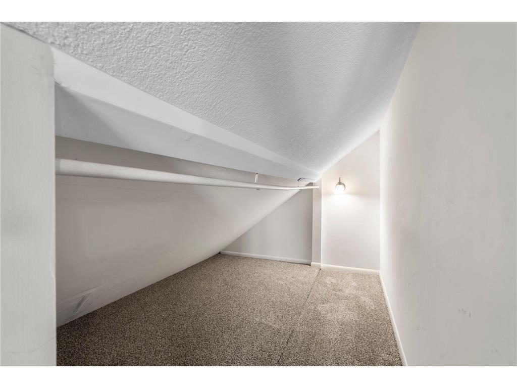 4914 Oliver Avenue N Minneapolis MN 55430 6752112 image18