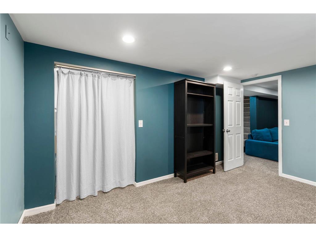 4914 Oliver Avenue N Minneapolis MN 55430 6752112 image27