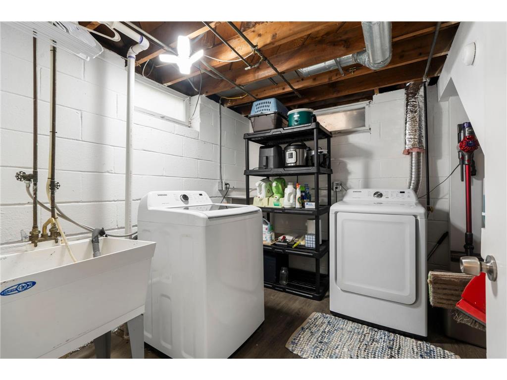 4914 Oliver Avenue N Minneapolis MN 55430 6752112 image28