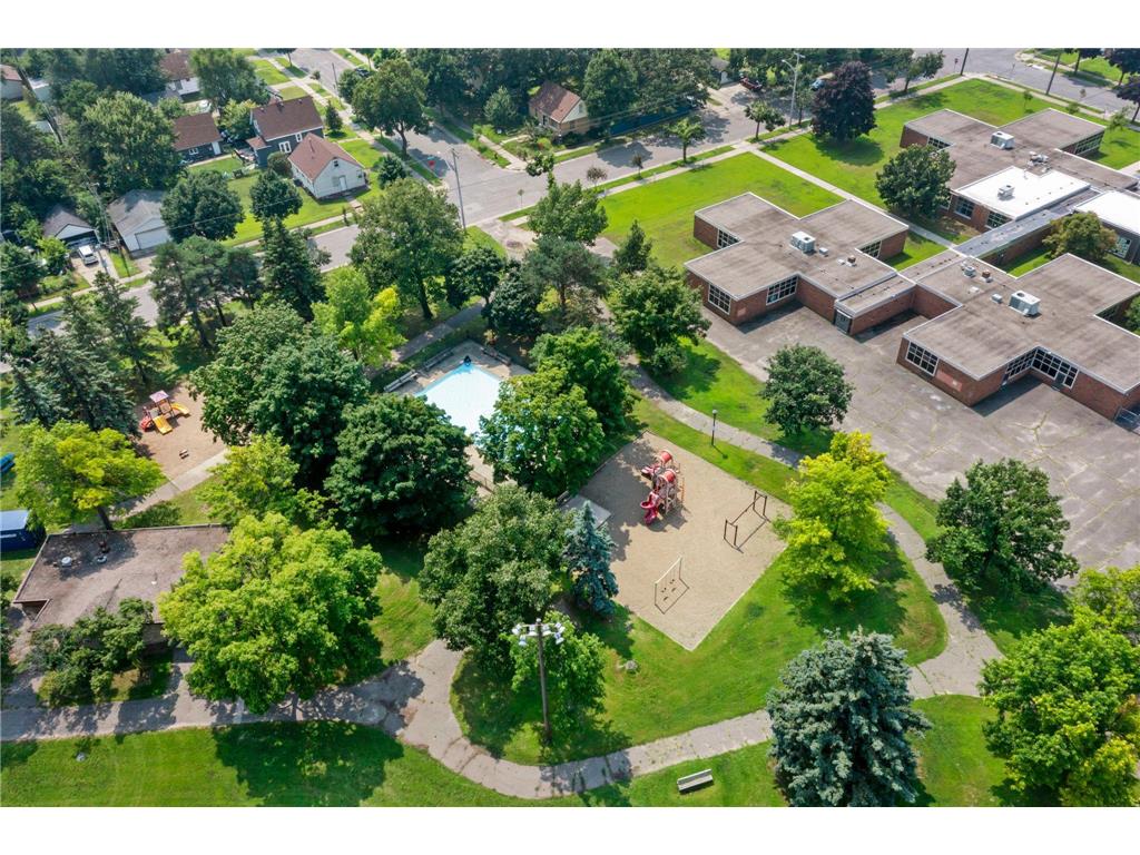 4914 Oliver Avenue N Minneapolis MN 55430 6752112 image39