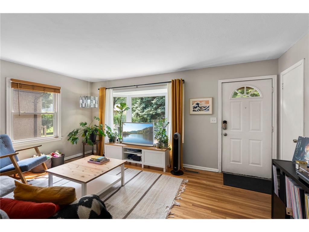 4914 Oliver Avenue N Minneapolis MN 55430 6752112 image7