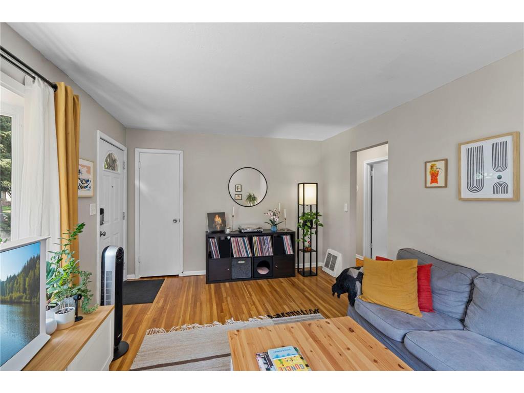 4914 Oliver Avenue N Minneapolis MN 55430 6752112 image8