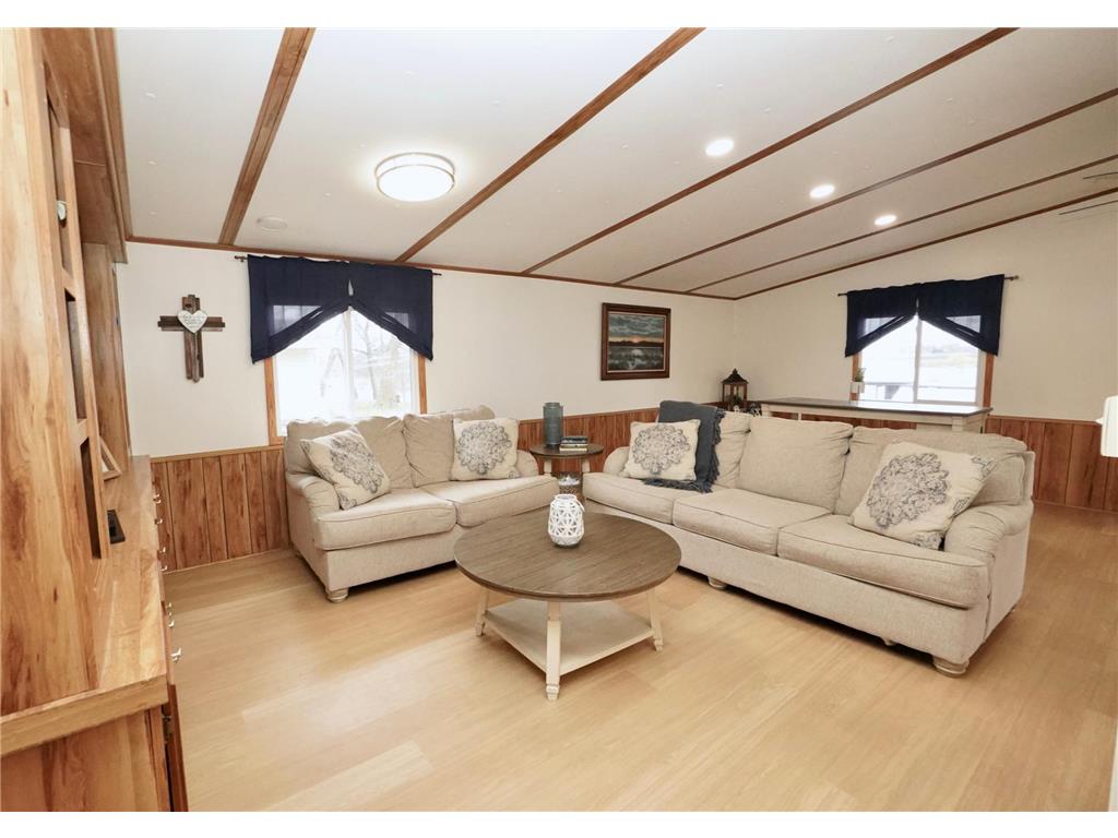 4916 189th Avenue NW Lake Andrew Twp MN 56273 - Norway 6812497 image17