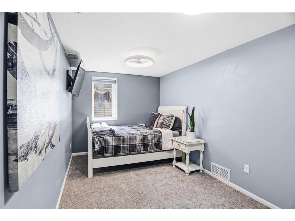4916 Overlook Drive Bloomington MN 55437 7060289 image33