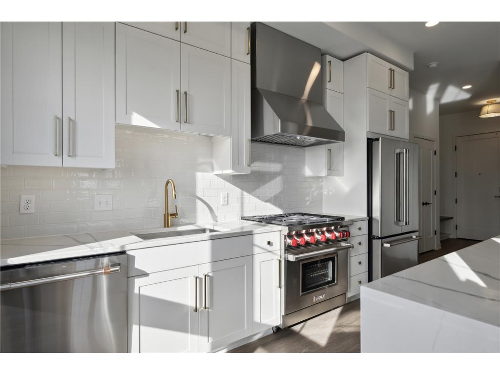 4917 Eden Avenue #110 Edina MN 55424 7068447 image2