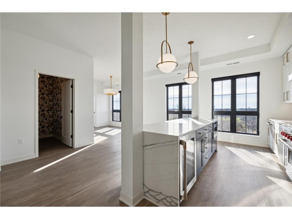 4917 Eden Avenue #718 Edina MN 55424 7009063 image4