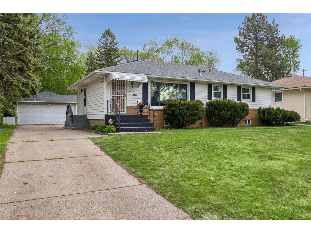 4917 Monroe Street NE Columbia Heights MN 55421 7074050 image1