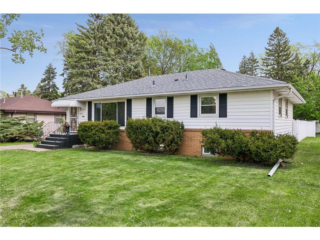 4917 Monroe Street NE Columbia Heights MN 55421 7074050 image3